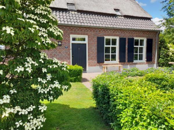 Bed and Breakfast Onder De Wolfskap Bed En Ontbijt Haaren  Exterior foto